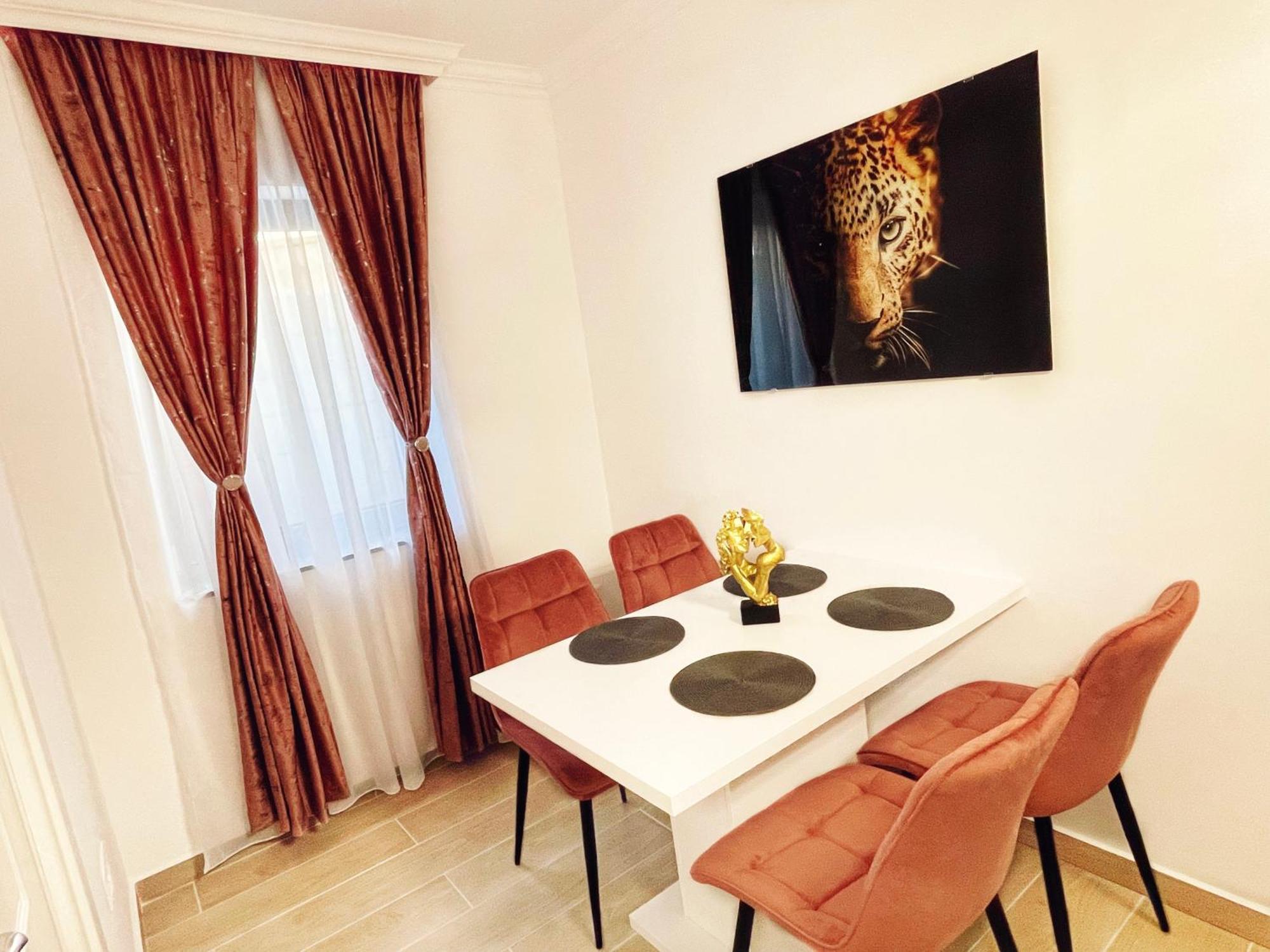 Rv Premium Apartments Αράντ Εξωτερικό φωτογραφία